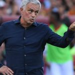 Mourinho receives red card for crying gesture