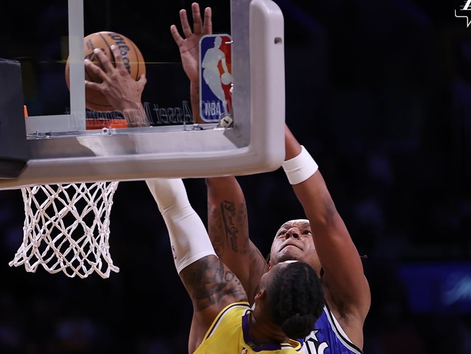 Lakers top Magic 106-103 with Russell late rally in 4th quarter