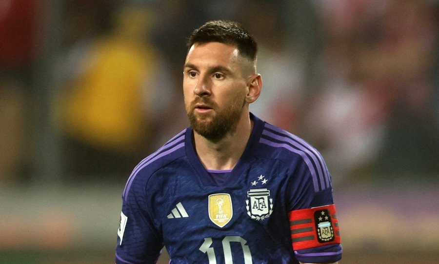 Messi scores twice in Argentina‘s 2-0 victory vs. Peru