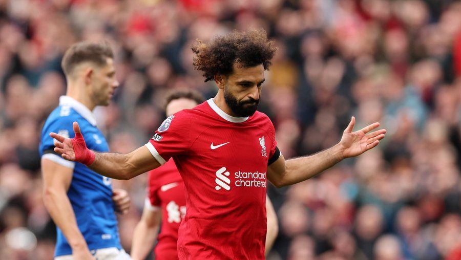 Salah’s penalty saves Pool against 10-man Everton 7