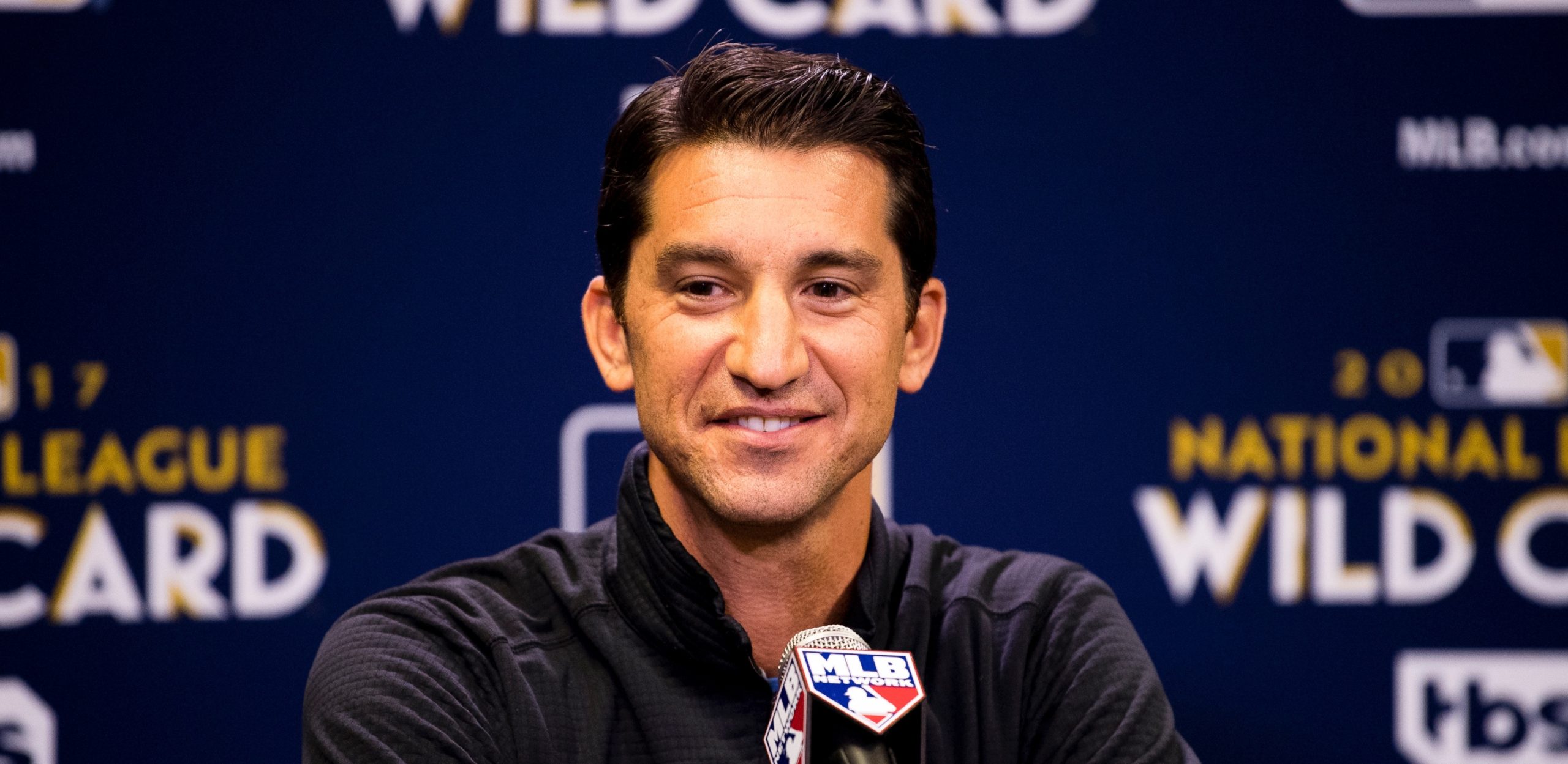 Mike Hazen to ink new 5-year contract with Diamondbacks