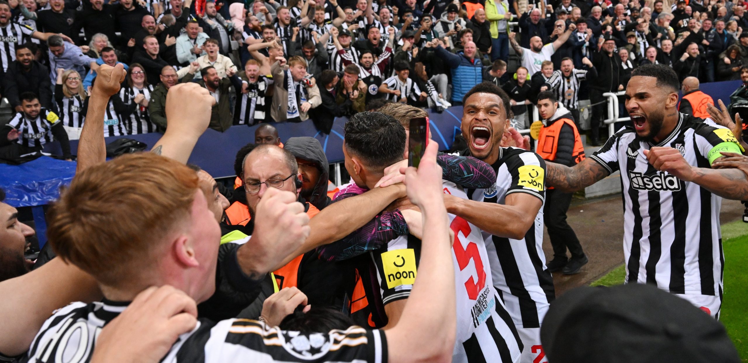 Newcastle stun PSG with emphatic 4-1 win at St. James’ Park