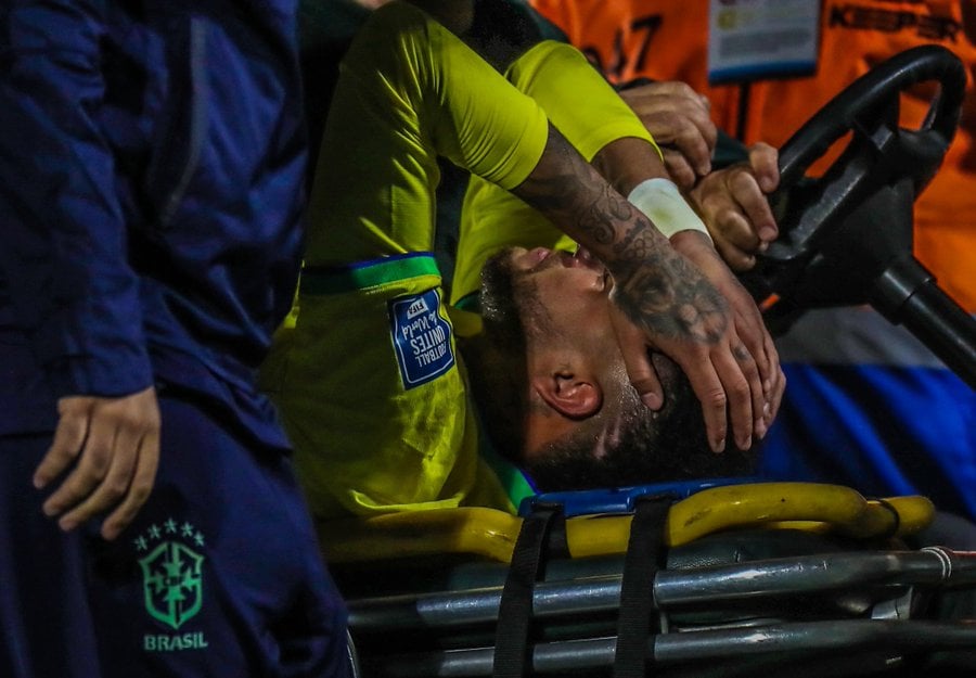 Neymar torn his ACL and is out for the rest of the season