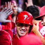 Phillies rout D-backs 6-1 to edge closer to qualification in NLCS
