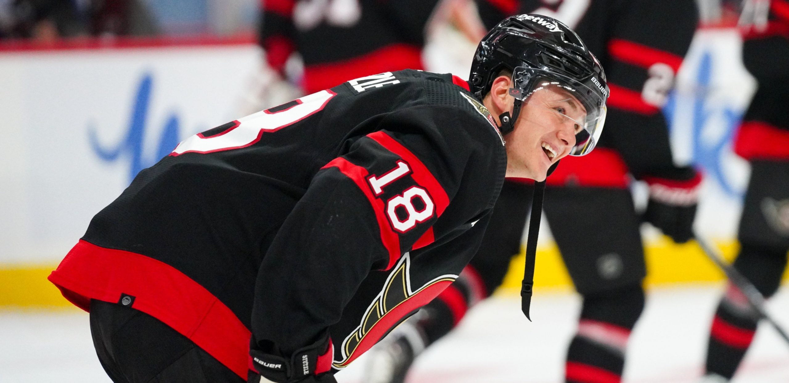 Senators defeat Lightning 5-2; Tkachuk scores twice