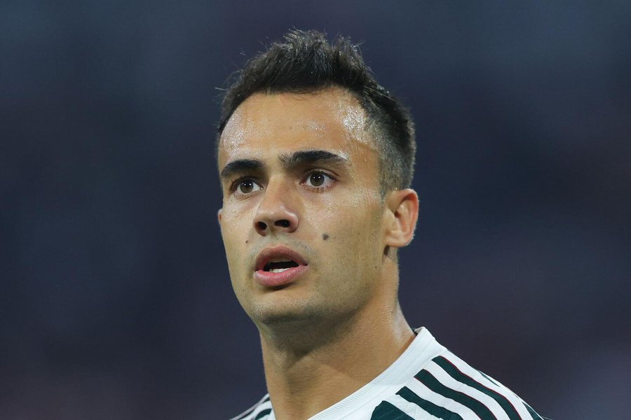 Sergio Reguilon leaves Man United after dissapointing spell