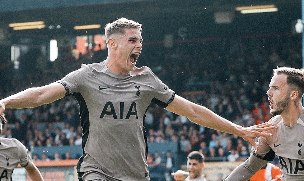 Narrow victory over Luton makes Spurs go top of Premier League