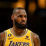 LeBron James decides to stay with Lakers on new contract