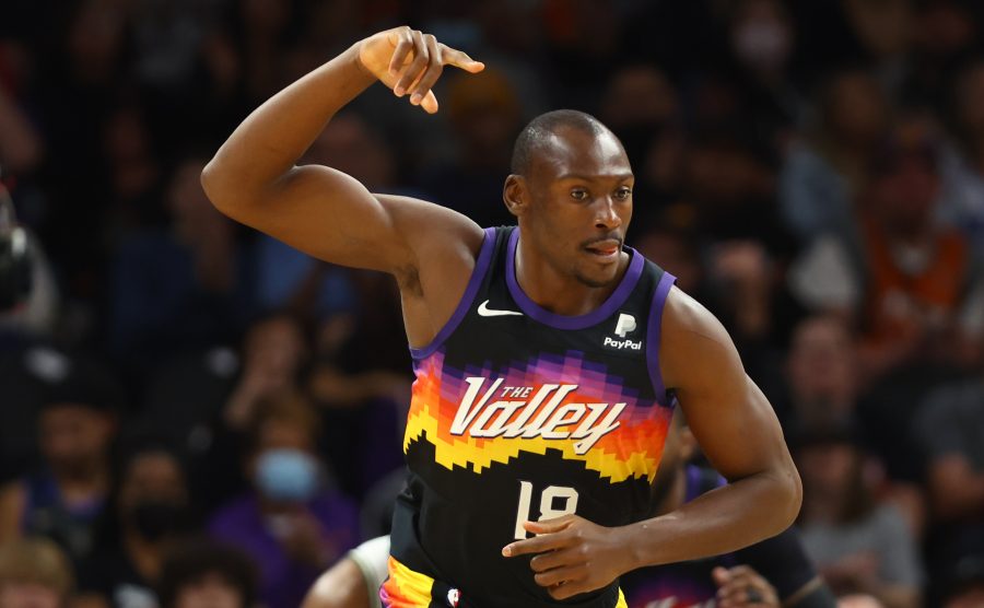 Grizzlies sign center Bismack Biyombo until the end of the season