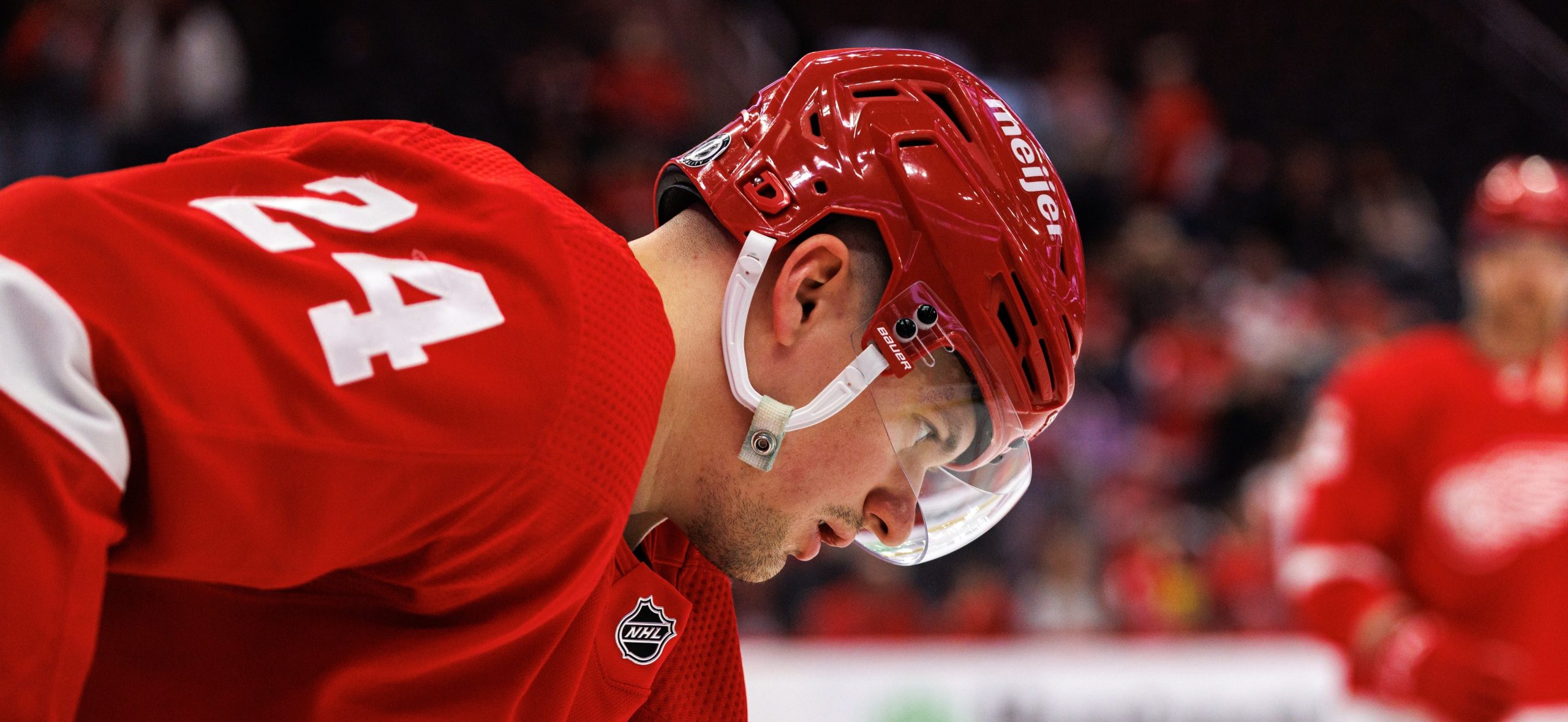 Fabbri brace helps Red Wings beat Blue Jackets 5-4