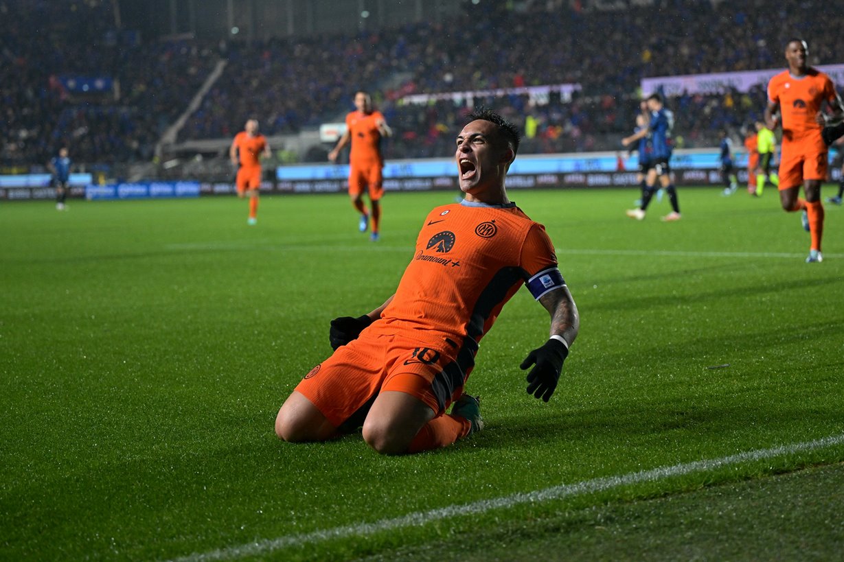 Inter gets crucial 2-1 vs Atalanta to keep the top spot in Serie A