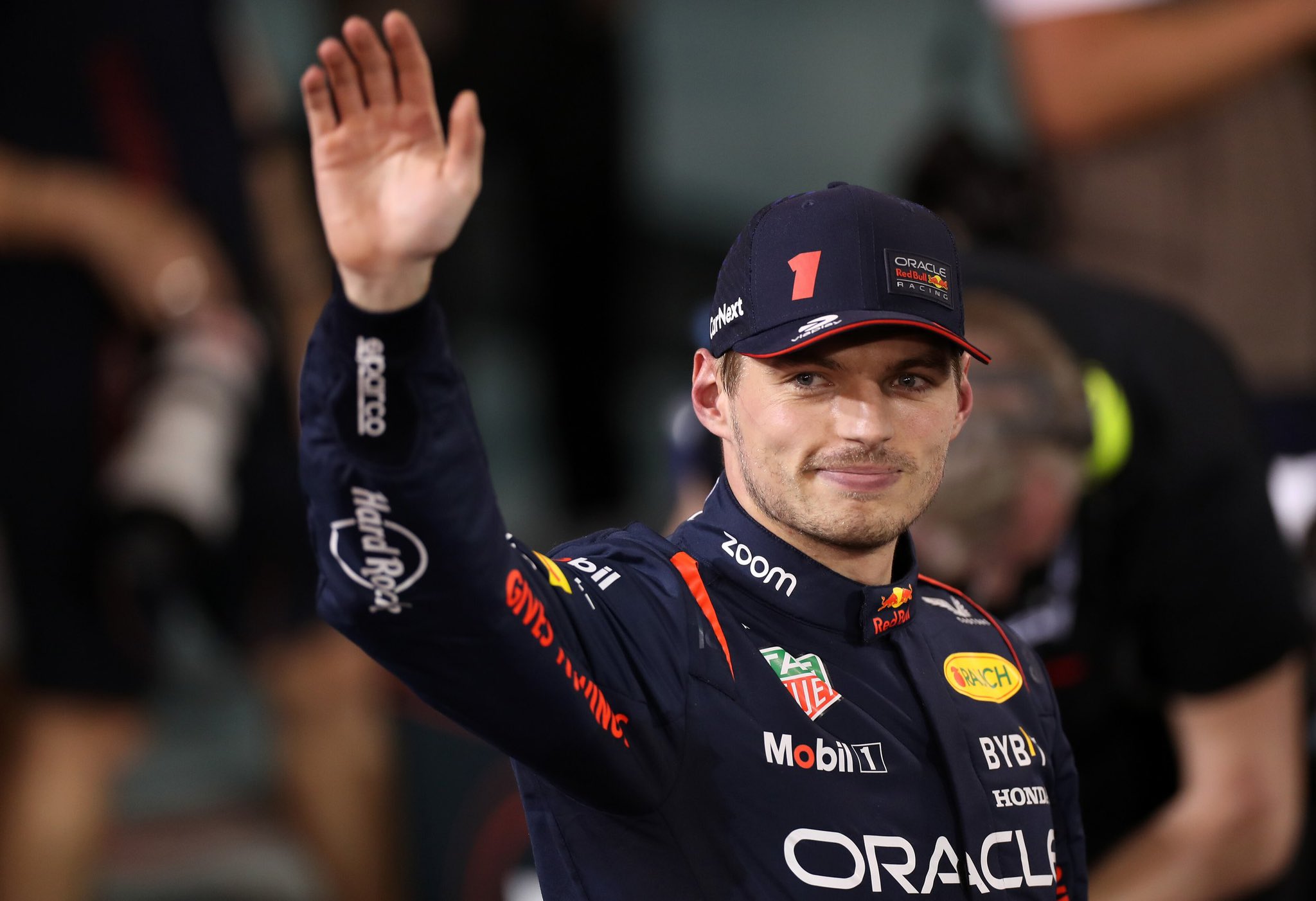 Verstappen gets Abu Dhabi pole ahead of Leclerc