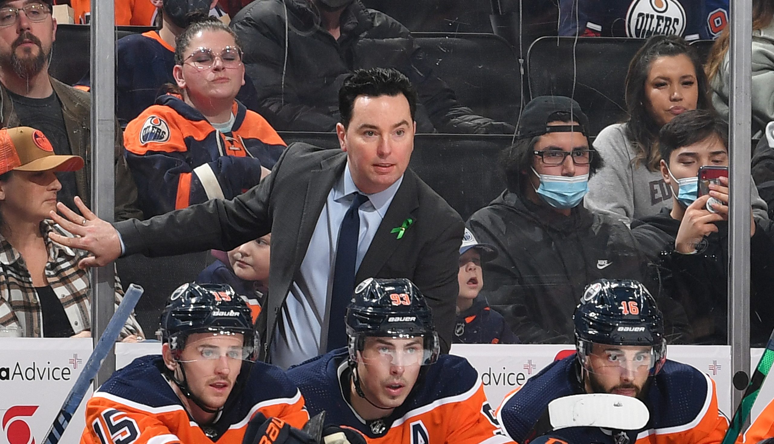 Oilers fire coach Jay Woodcroft and replace him with Kris Knoblauch