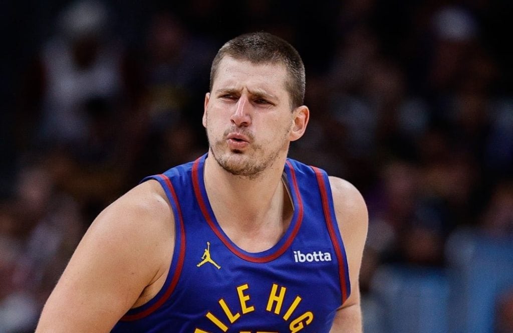 Jokic 35 points enough for Nuggets to edge out Warriors 108-105 15