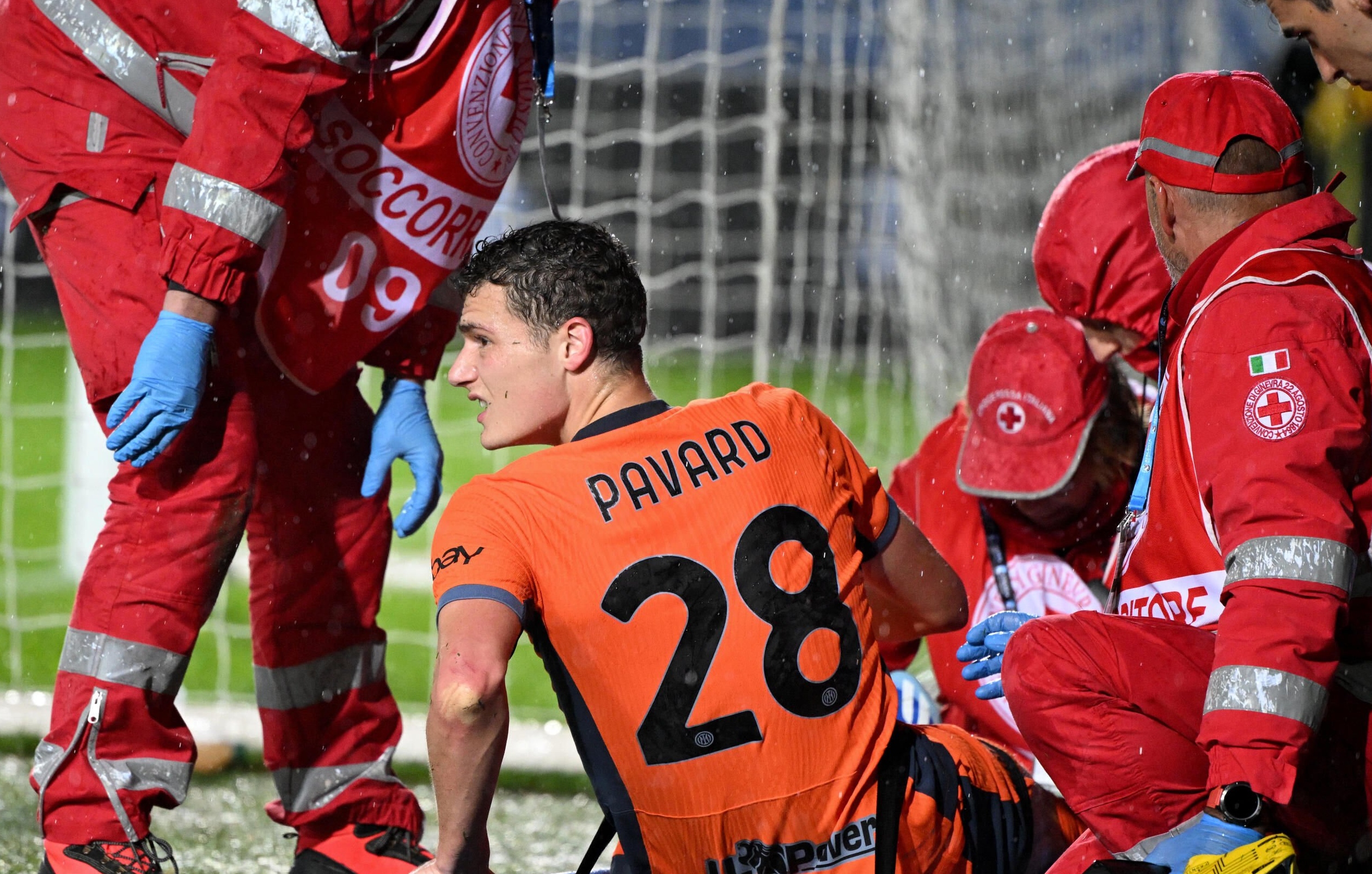 Benjamin Pavard sidelined for 6-8 weeks with knee injury