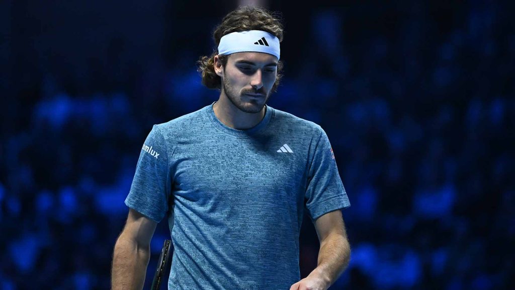 Tsitsipas leaves ATP FInals with back injury 3