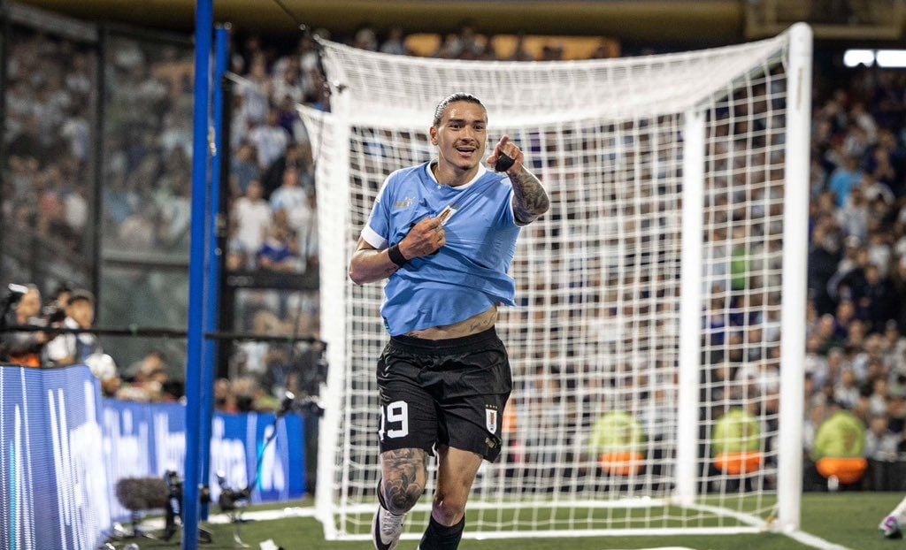 Uruguay shock and beat Argentina 2-0 in Buenos Aires 5