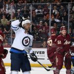 Jets beat Coyotes 5-3 and end 3-game losing streak