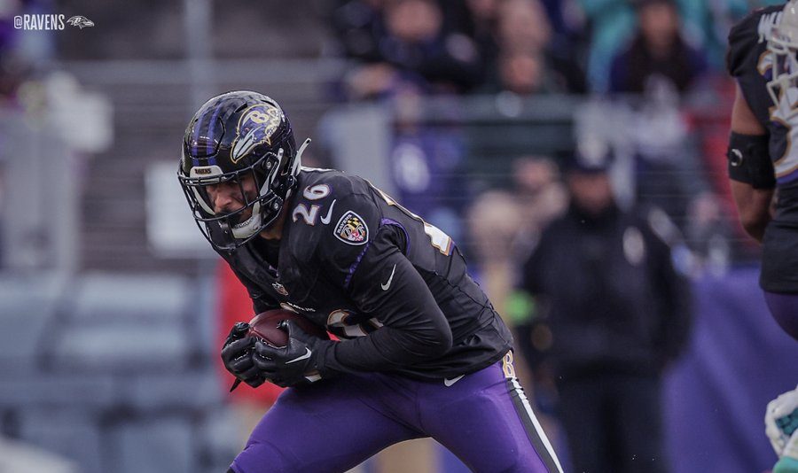Jackson’s perfect passer rating secures Ravens win vs. Dolphins