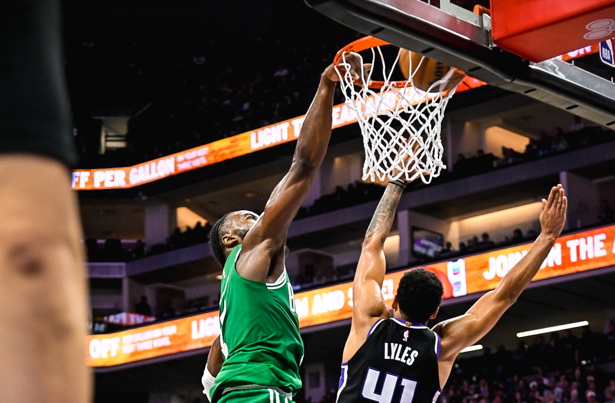 Brilliant Celtics breeze past Kings 144-119