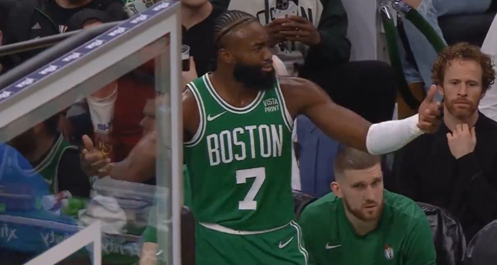 Jaylen Brown lashes out at official following his first ejection