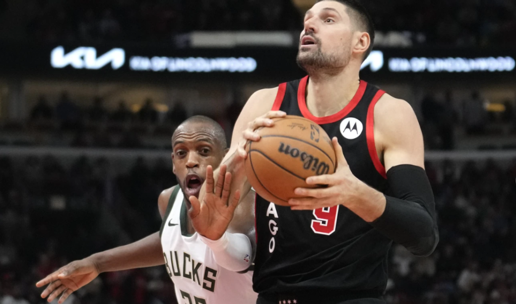 Vucevic and White shine as Bulls beat Bucks 120-113 in OT 8