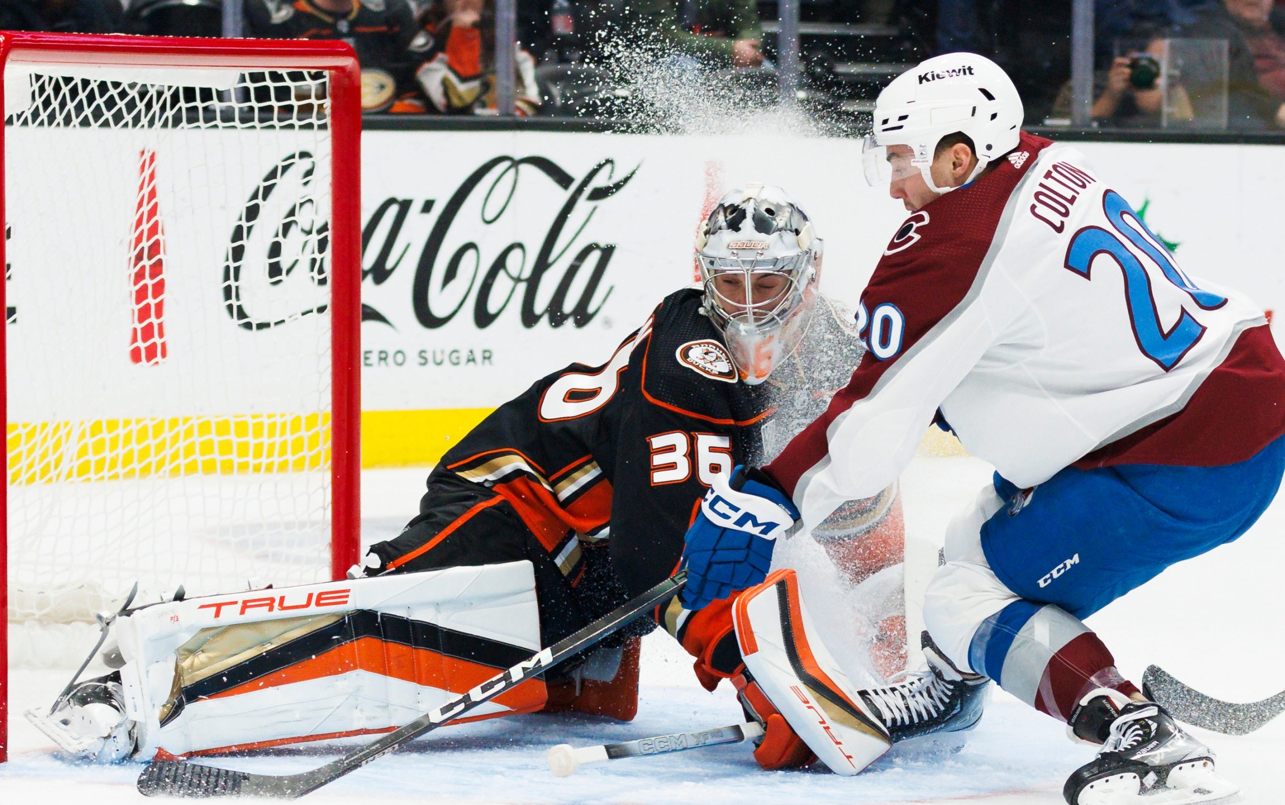 Ducks end 8-game skid with 4-3 shootout victory over Avalanche