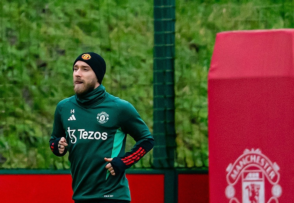 Christian Eriksen returns to training for Manchester United