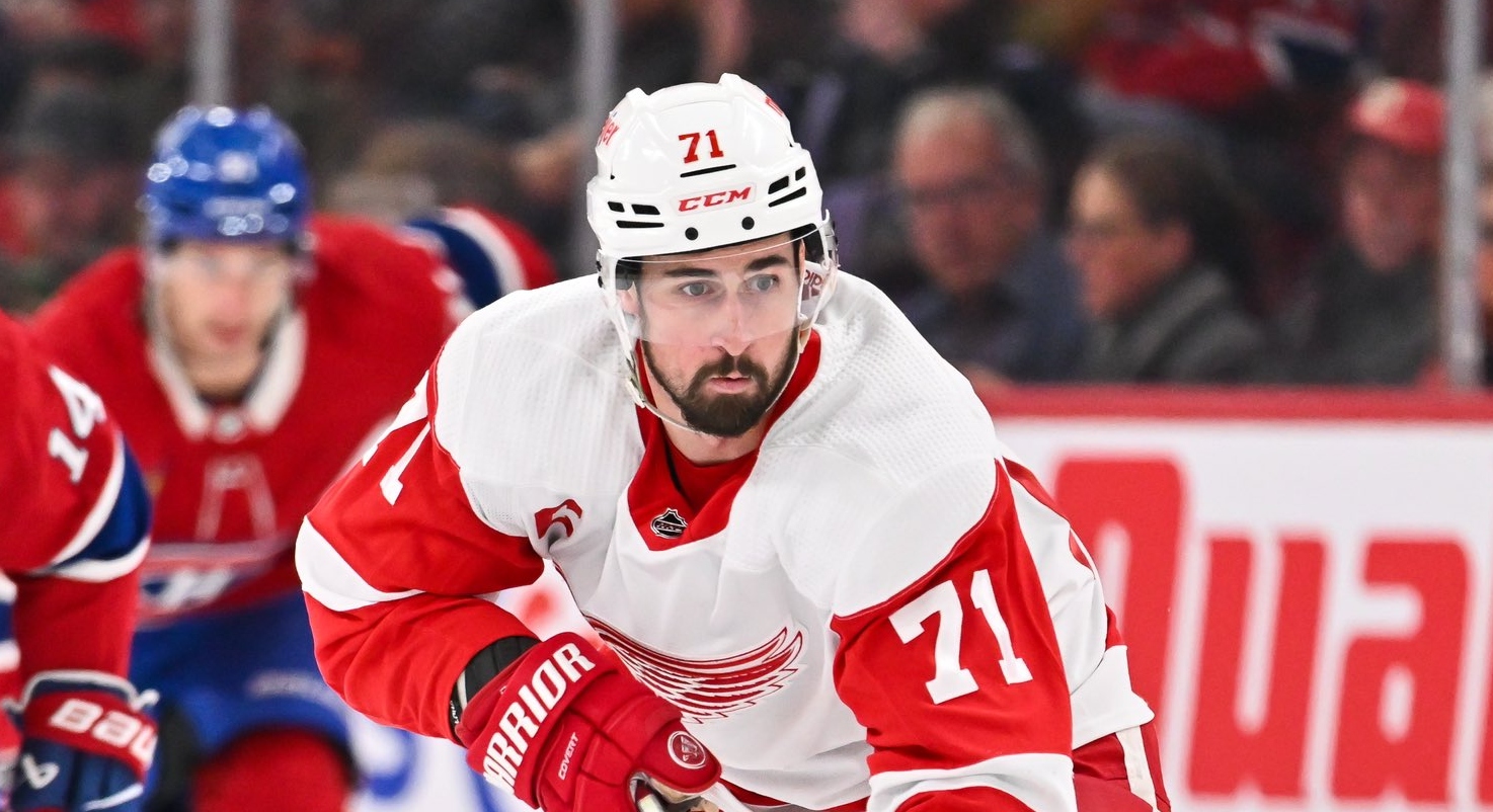 Wings captain Dylan Larkin put on IR after being knocked unconscious