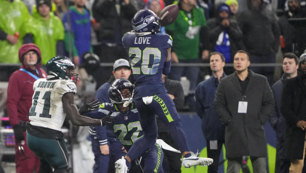 Lock’s late touchdown pass Seahawks to 20-17 victory vs Eagles