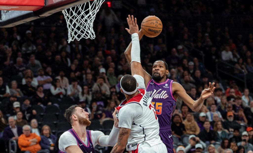 Late comeback sees Suns overpower Wizards 112-108