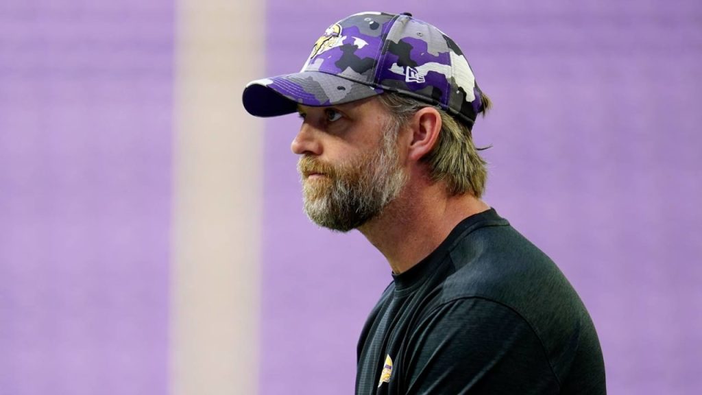 Vikings offensive coordinator Wes Phillips arrested for DWI