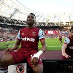 West Ham beat Man Utd 2-0 at London Stadium and overtake them