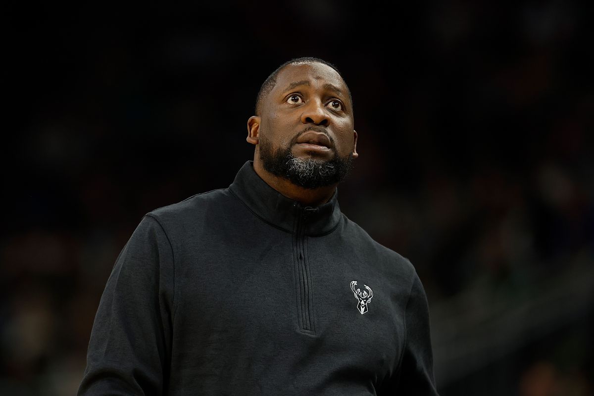 Bucks fire coach Griffin after just 43 games