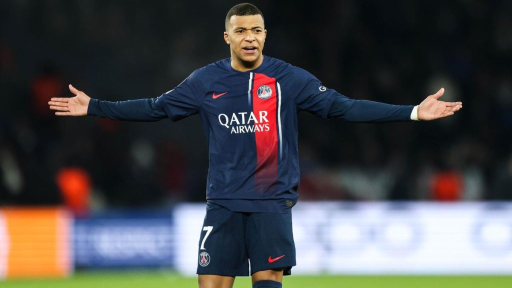 French legend is tired of talking about Mbappe's future 1