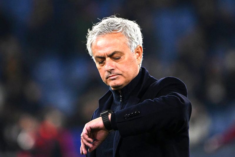 Jose Mourinho on the verge of being sacked by Roma 7sport