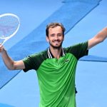 Medvedev digs deep for five-set win over Hurkacz to reach AO semis