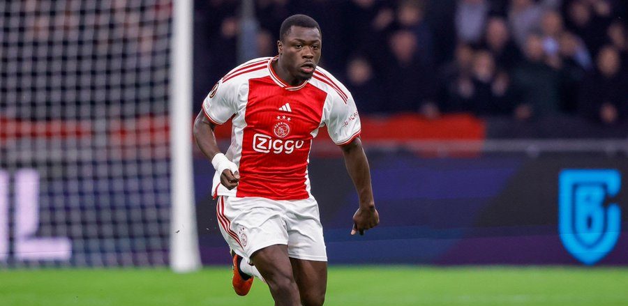 Manchester United have interest on Ajax forward Brobbey