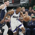 De’Aaron Fox scores 34 as Kings stop Doncic and Mavericks 120-115