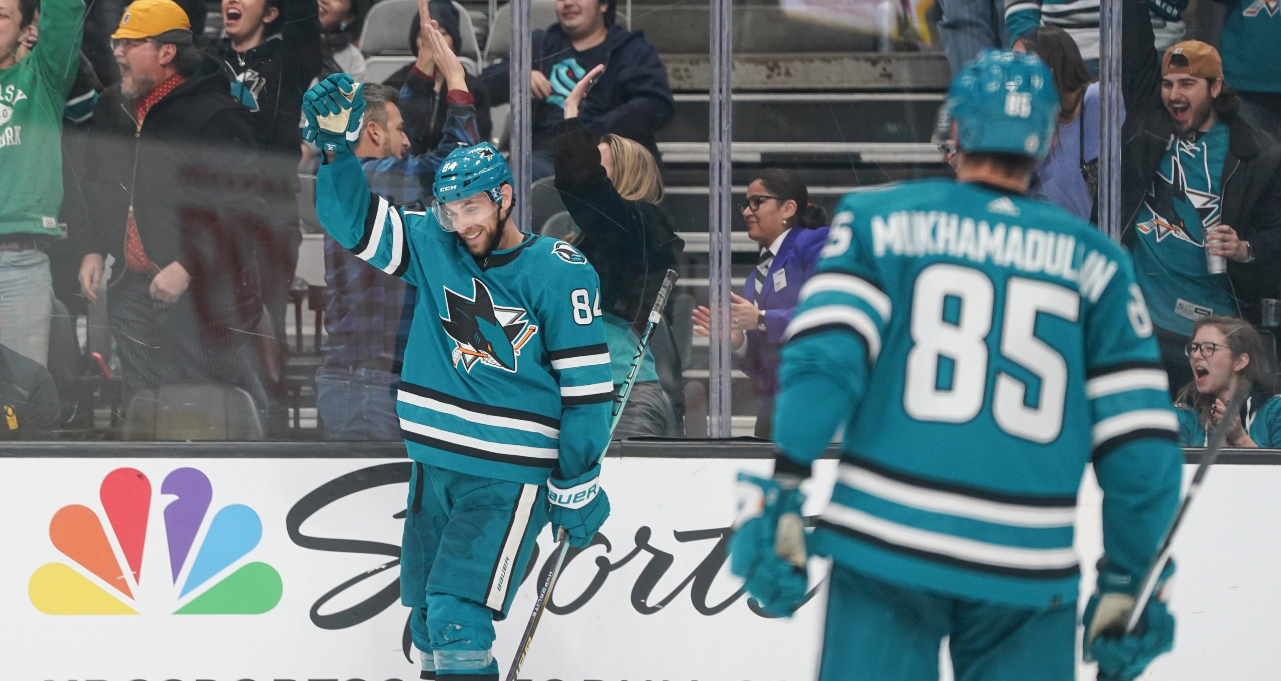 Blackwood stops 32 shots, Sharks defeat Kraken 2-0