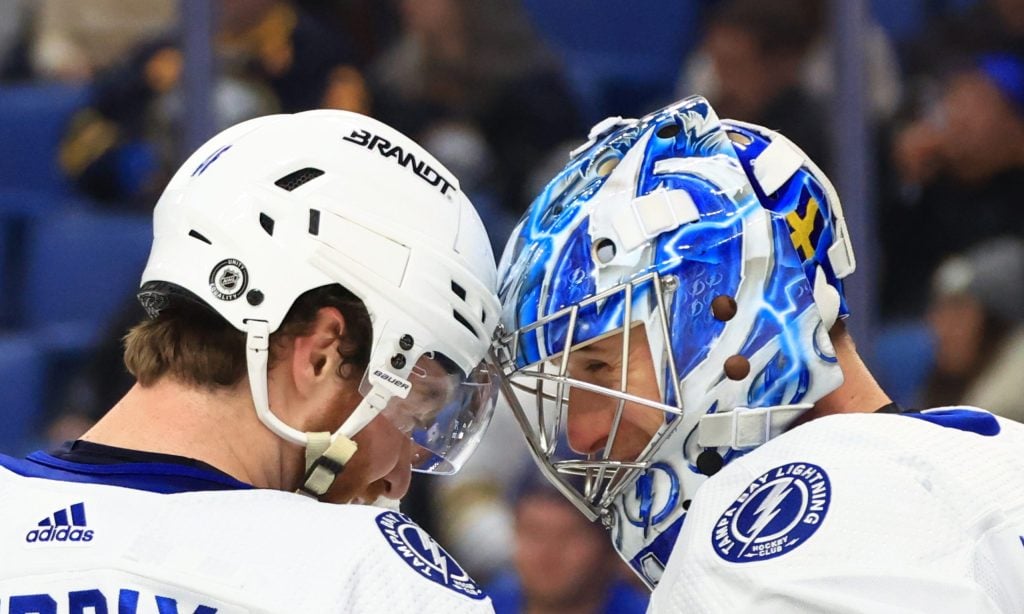 Lightning defeat Sabres 3-1 for 5th consecutive victory