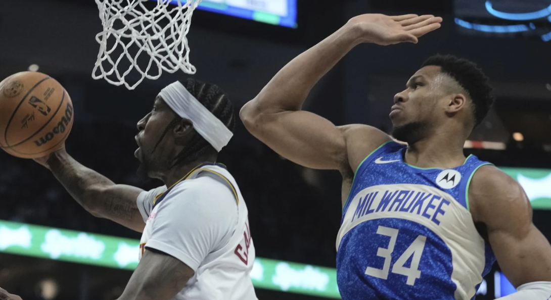 Antetokounmpo’s masterclass leads Bucks to 112-95 win over Nuggets