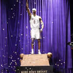 LA Lakers unveil Kobe Bryant statue with an iconic pose
