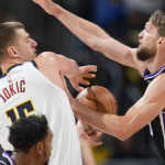 Murray scores 32 points, Nuggets beat Kings 117-96