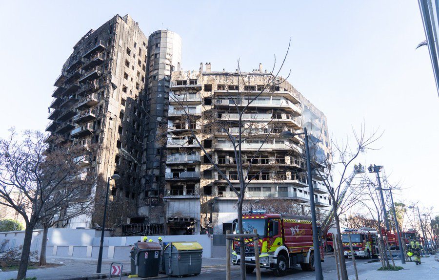 Valencia, Levante matches postponed because of deadly fire 8