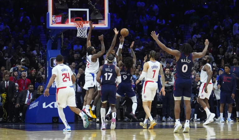 Officials admit mistake on final play of Clippers win over 76ers 28