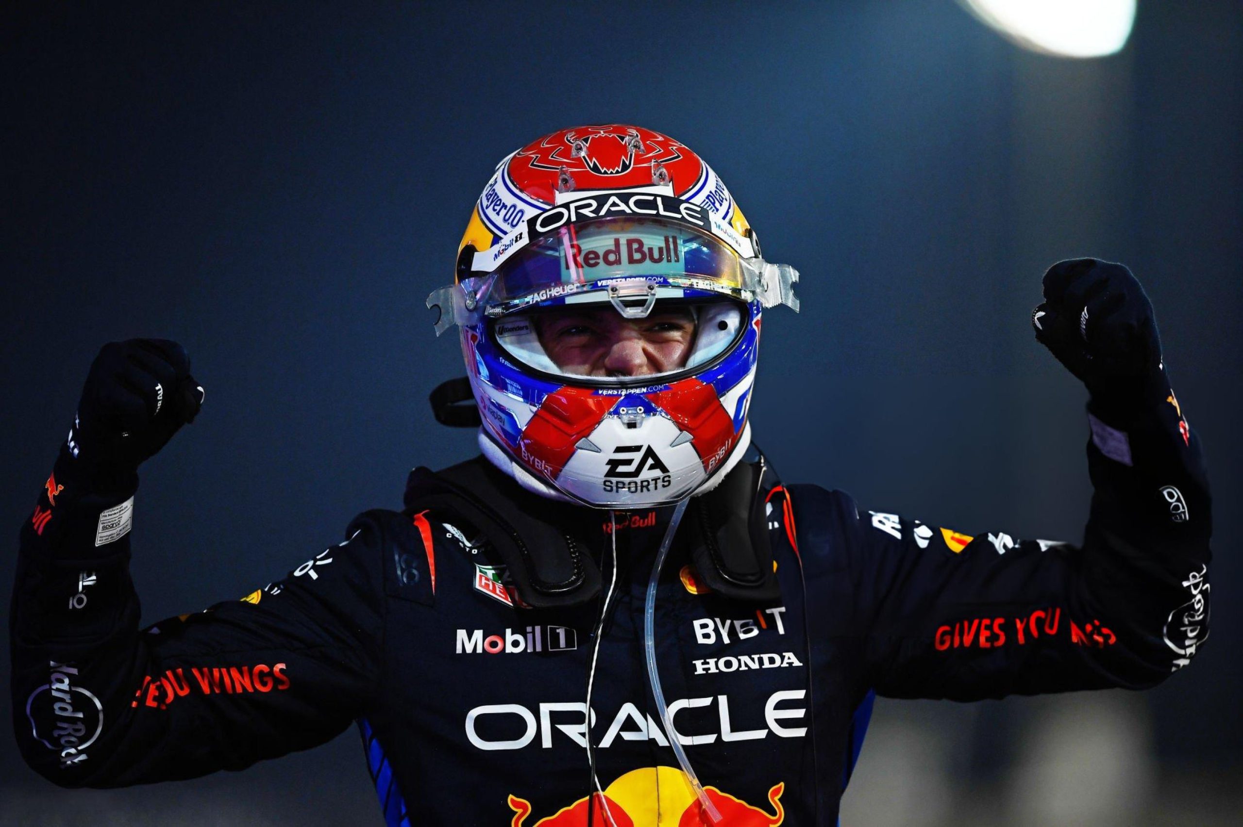 Verstappen wins, 1-2 for Red Bull under the light in Saudi Arabia