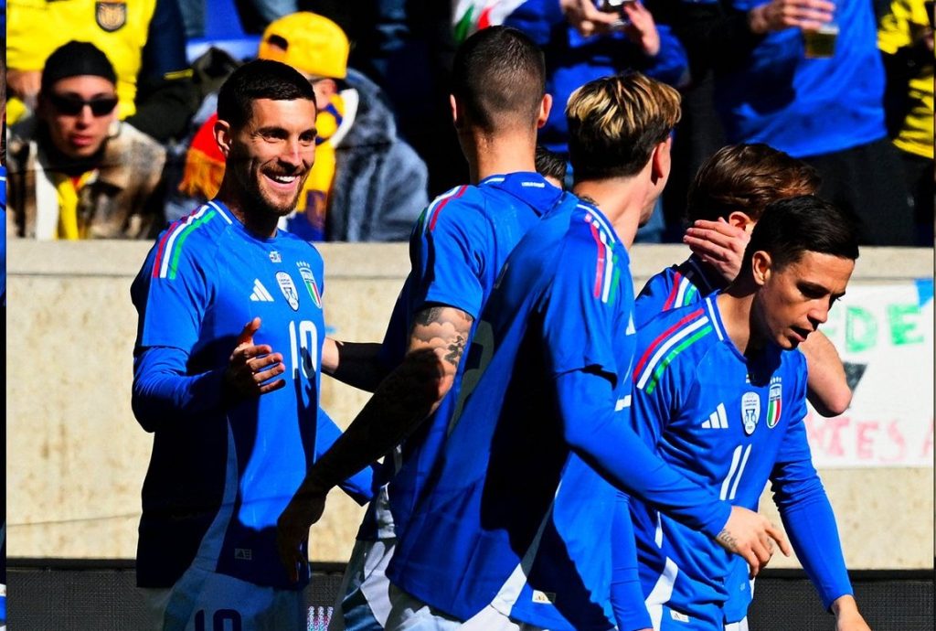 Italy gets second win in US, beating Ecuador 2-0 13