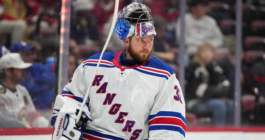 Quick inks a 1-year extension with the NY Rangers