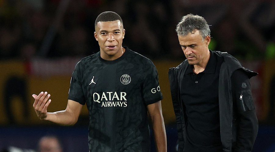 PSG’s head coach still believes Mbappe could stay